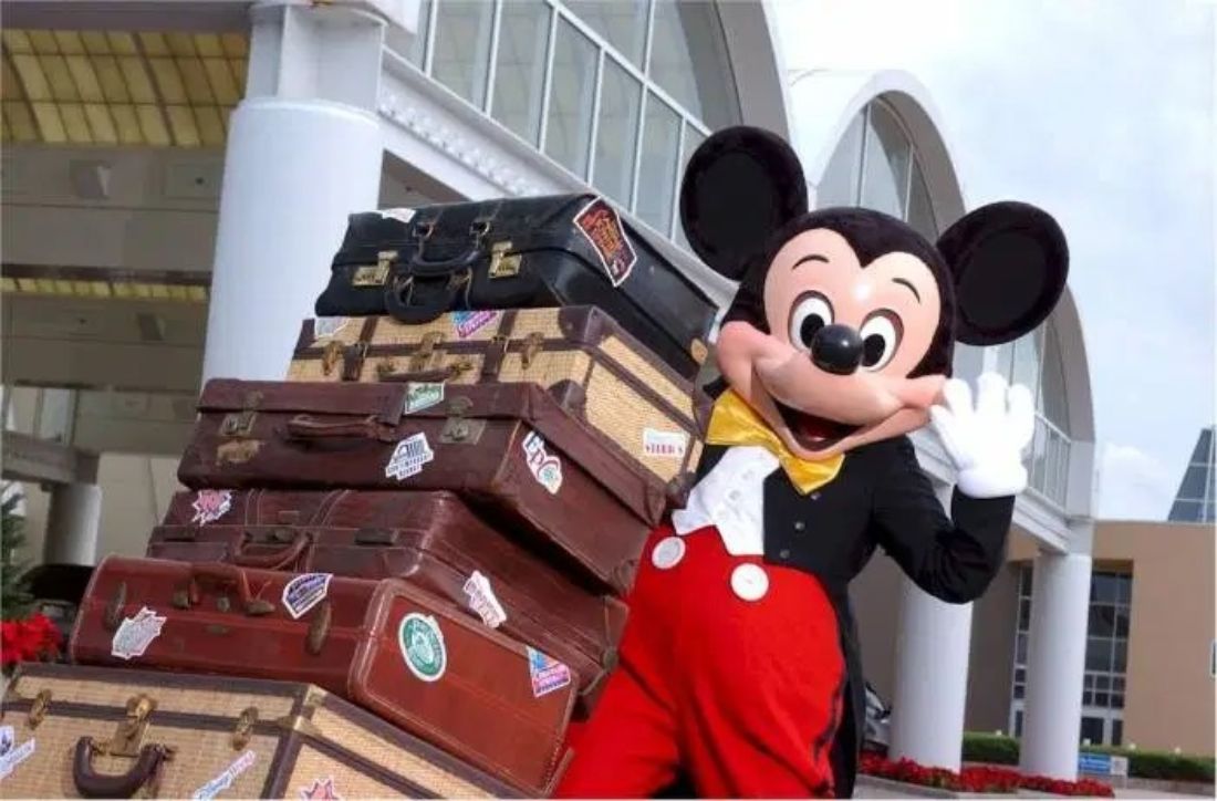 Lee más sobre el artículo CINCO COSAS PARA LLEVAR A UN PARQUE DISNEY